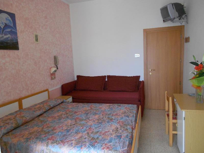 Hotel Vevey Римини Номер фото