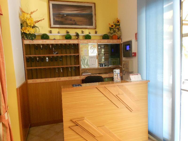 Hotel Vevey Римини Экстерьер фото